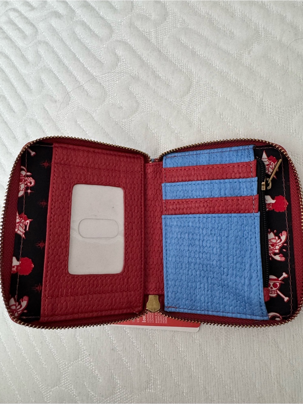 Loungefly Red One Piece Luffy Zip Wallet - Picture 4 of 5